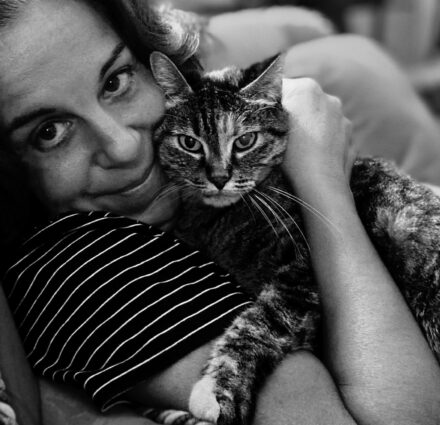 mia lecomte y gato